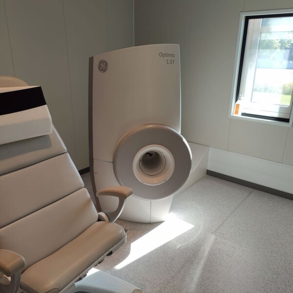 GE Optima MR430S 1.5T - 2011