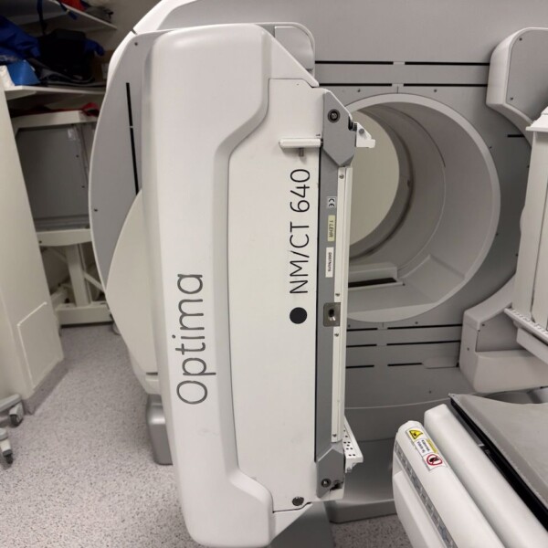 GE Optima NM/CT 640 - 2013