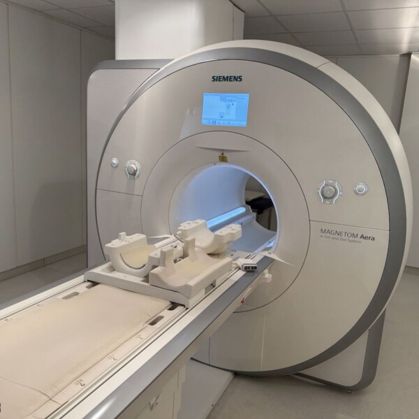 Siemens Aera 1.5T - 2016