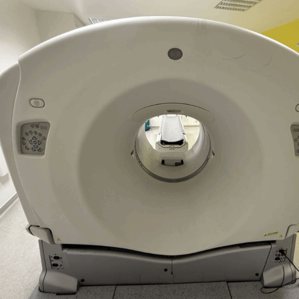 GE Discovery NM/CT 670 - 2012