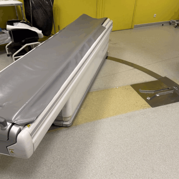 GE Discovery NM/CT 670 - 2012