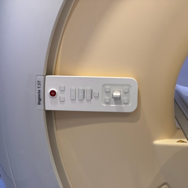 Phillips Ingenia 1.5T - 2013