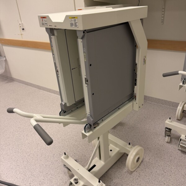 GE Discovery NM/CT 670 - 2012