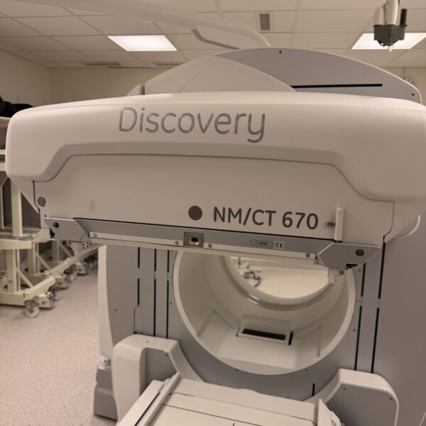 GE Discovery NM/CT 670 - 2012