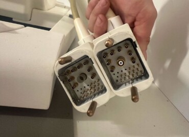 10606525 Siemens TxRx 15 ch Knee MR Coil 3T