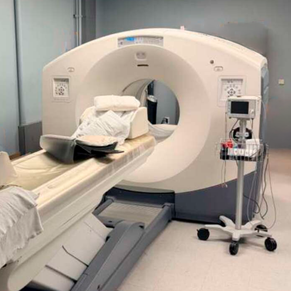 GE Discovery 690 - 2014