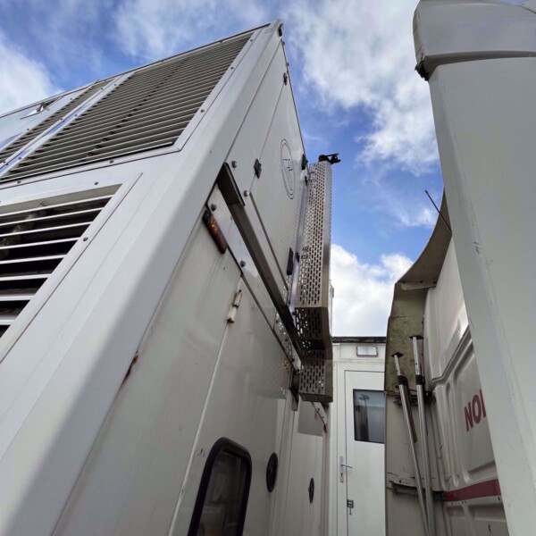 Lamboo Empty Trailer