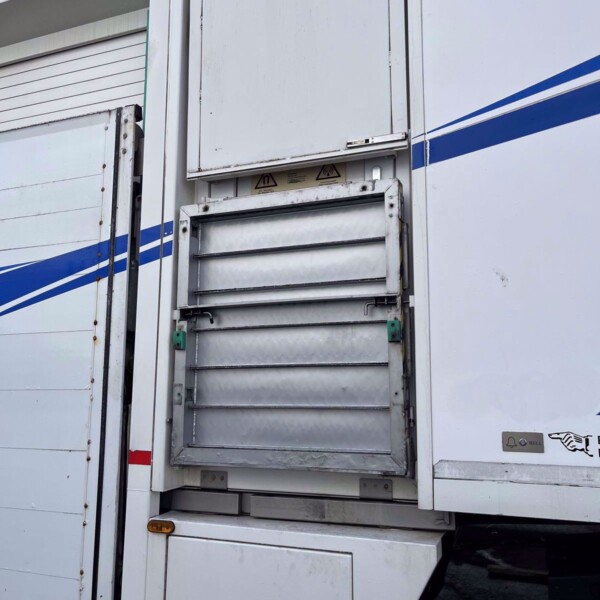 Lamboo Empty Trailer