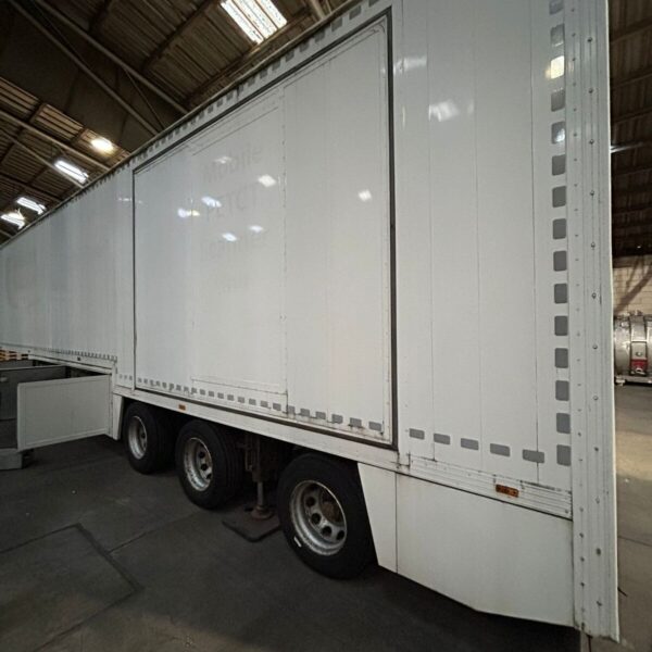 Empty Trailer SMIT 2002