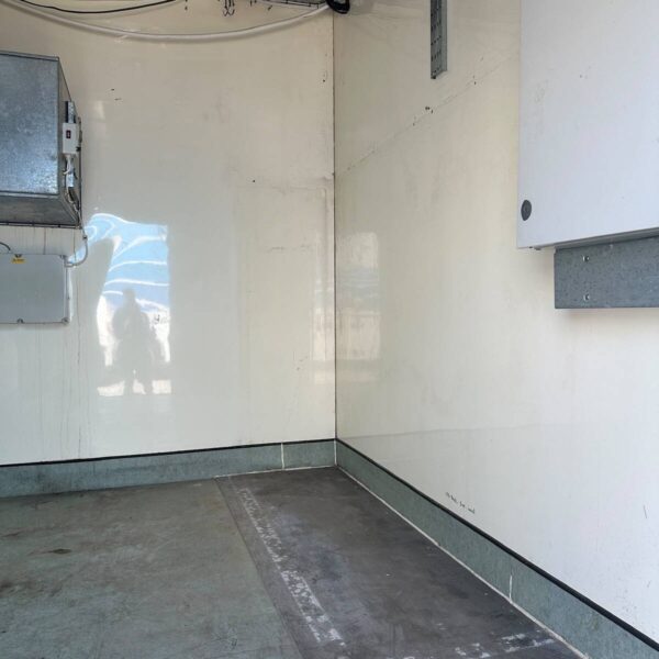 Empty Modular Bence Coachworks 2010