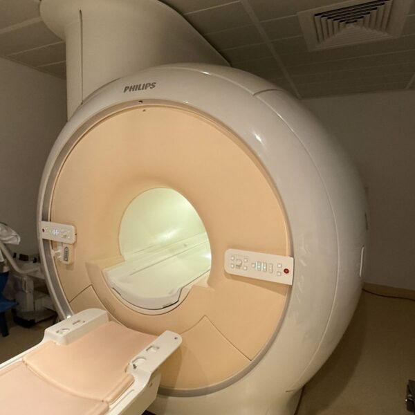 Ingenia 3T Philips 2013