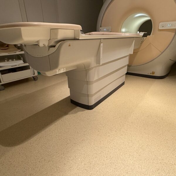 Ingenia 3T Philips 2013