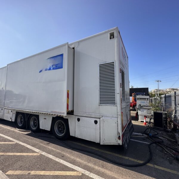Empty Trailer Lamboo 2007